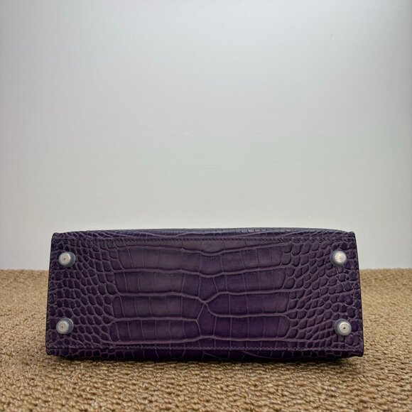 Kelly 25 Crocodile Embossed Structured Handbag Luxe Purple - Picture 6 of 14